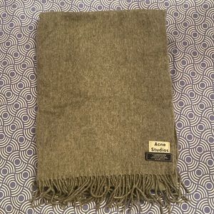 Lambswool scarf from Acne studios